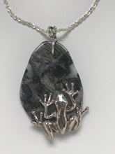 Load image into Gallery viewer, Frog Necklace
